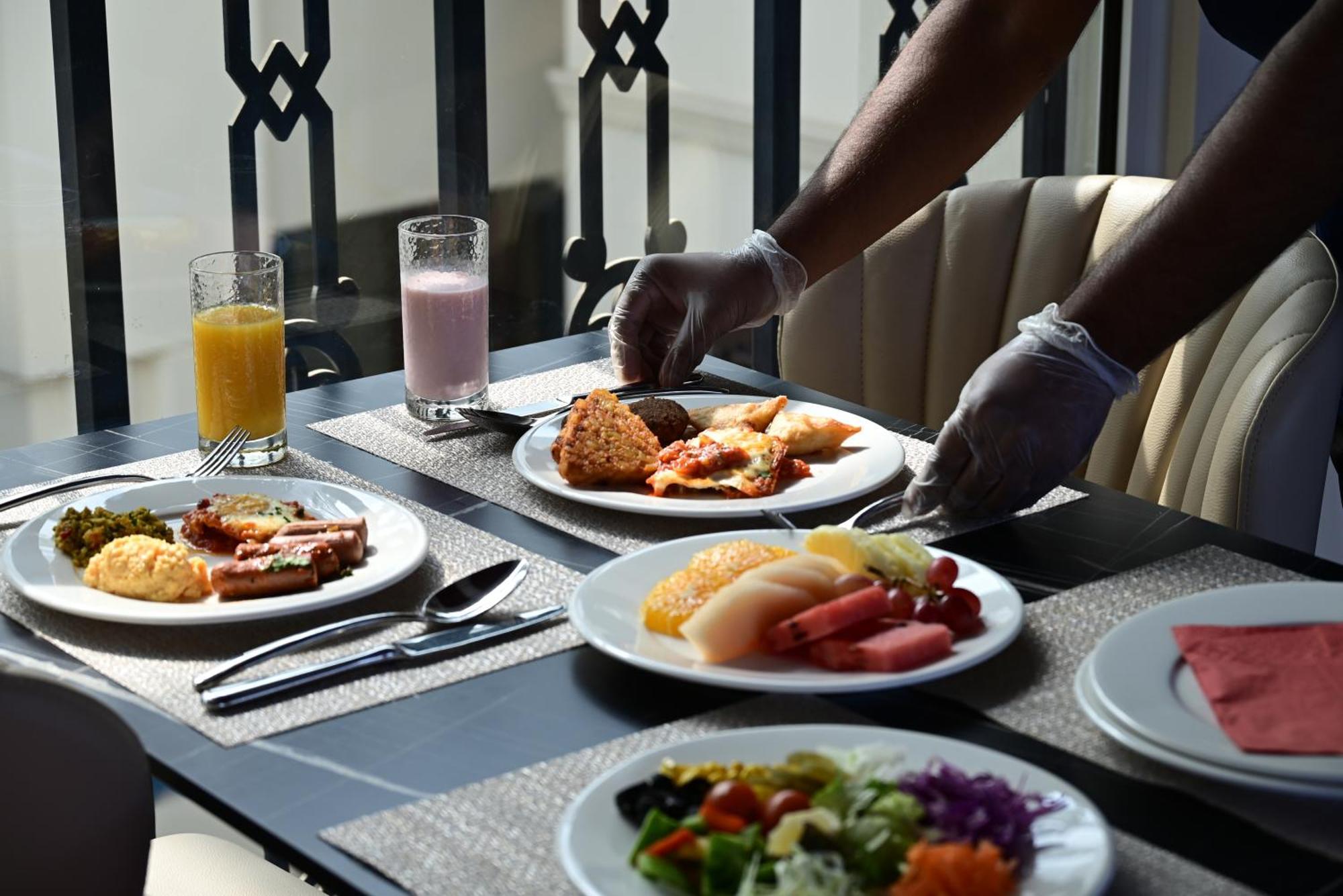 Central Inn Souq Waqif Doha Bagian luar foto